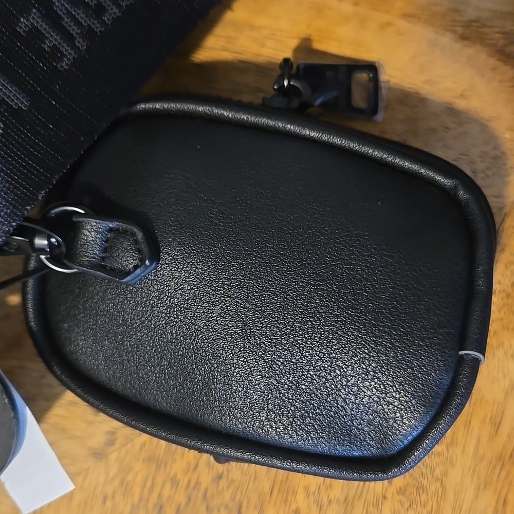 Steve Madden Waist Bag (Fanny Pack) - Picture 3 of 6